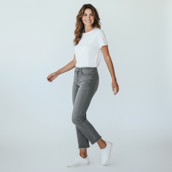 NYDJ - SIZE 12 - THE CROPPED MARILYN STRAIGHT - SOFT GRAY - EXC CONDITION - B5 - Picture 1 of 10